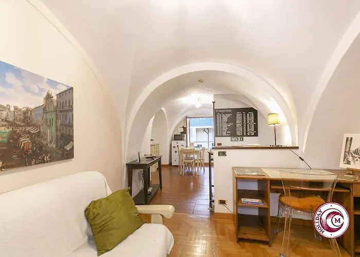 Palazzo Scapucci A Navona * Rome